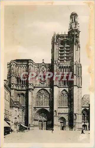 Cartes postales moderne Sens La Facade de la Cathedrale