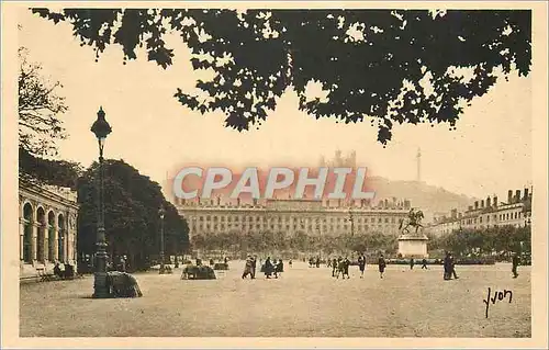 Cartes postales Lyon (Rhone) La Douce France Place de Bellecour