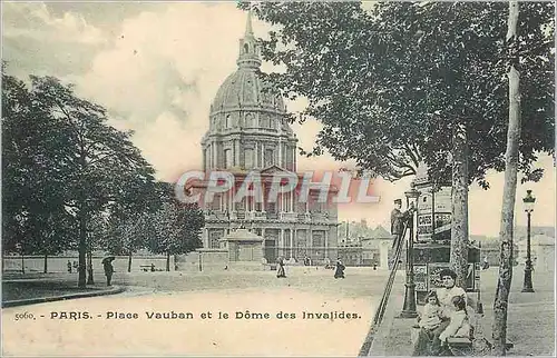 Cartes postales Paris Place Vauban et le Dome des Invalides