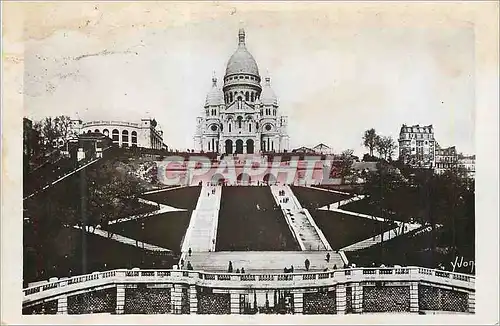 Cartes postales moderne Paris en Flanant La Basilique du Sacre Coeur et l'Escalier Monumental