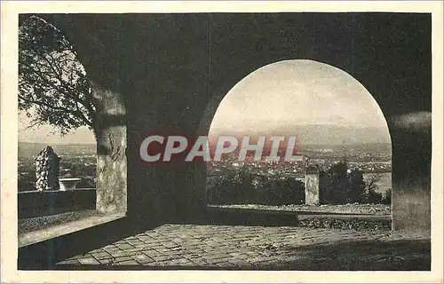 Cartes postales Cap d'Antibes Vue sous le Porche de la Chapelle de la Garoupe