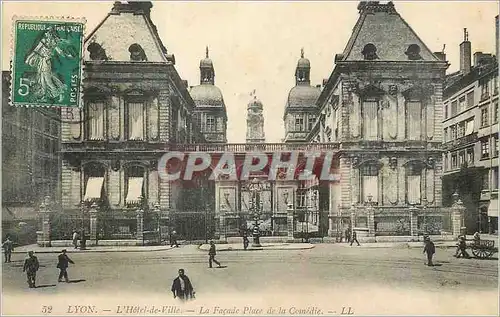 Ansichtskarte AK Lyon L'Hotel de Ville La Facade Place de la Comedie