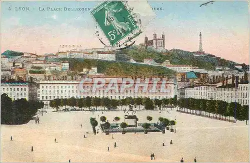 Cartes postales Lyon La Place Bellecour