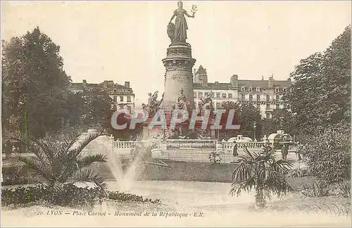 Cartes postales Lyon Place Carnot Le Monument de la Republique