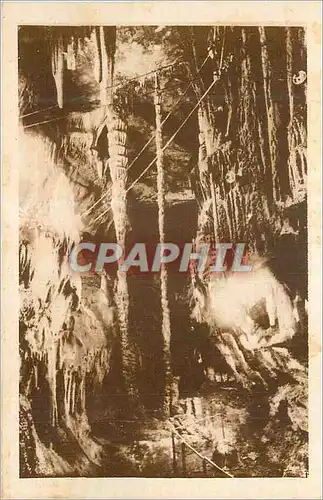 Cartes postales La Grotte de Presque Les Cierges a 9 km de Padirac a 5 Km de St Cere (Lot)