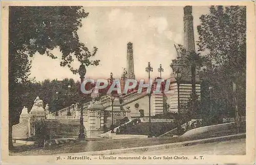 Cartes postales Marseille L'Escalier Monumental de la Gare Saint Charles