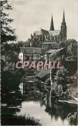 Cartes postales moderne Chartres (Eure et Loir) En Beauce Bords de l'Eure et la Cathedrale