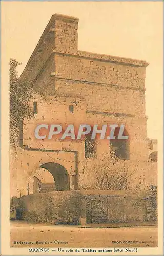 Cartes postales Orange Un Coin du Theatre Antique (Cote Nord)