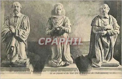 Cartes postales Bourges La Cathedrale Statue de Chancelier
