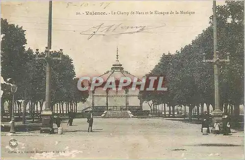 Cartes postales Valence Le Champ de Mars et le Kiosque de la Musique