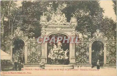 Cartes postales Paris Place Stanislas Grille en Fer Forge de Jean Lamour Fontaine d'Amphitrite