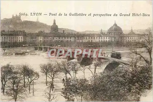 Ansichtskarte AK Lyon Pont de la Guillotiere et Perspective du Grand Hotel Dieu