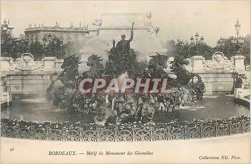 Cartes postales Bordeaux Motif du Monument des Girondins