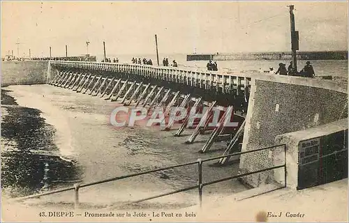 Cartes postales Dieppe Promenade sur la Jetee Le Pont en Bois