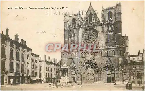 Cartes postales Lyon PLacce et Cathedrale St Jean