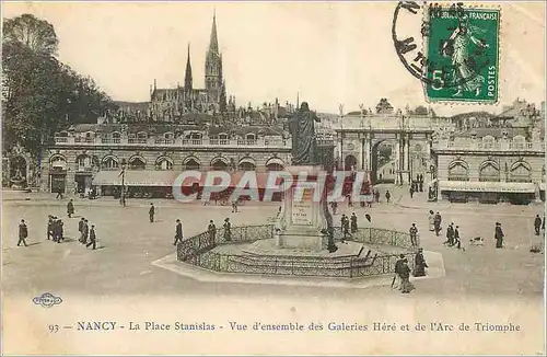 Cartes postales Nancy La Place Stanislas Vue d'ensemble des Galeries Here et de l'Arc de Triomphe