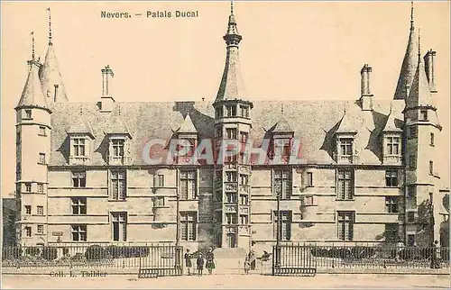 Cartes postales Nevers Palais Ducal