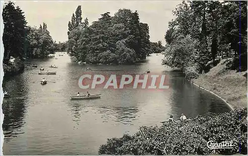 Cartes postales moderne Paris Bois de Boulogne (Bateaux sur le Lac)
