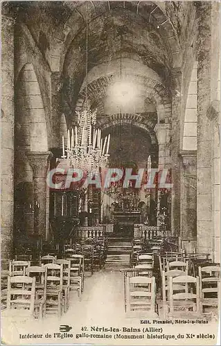 Ansichtskarte AK Neris les Bains (Allier) Interieur de l'Eglise Gallo Romaine (Mon Hist du XIe Siecle))