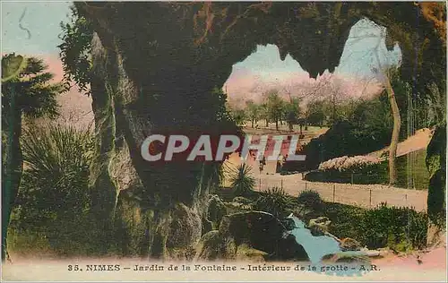 Cartes postales Nimes Jardin de la Fontaine Interieur de la Grotte