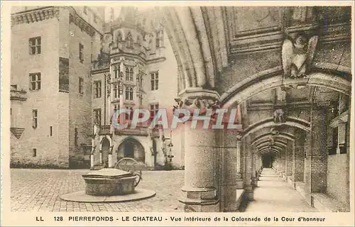 Cartes postales Pierrefonds le Chateau Vue Interieure de la Colonnade de la Cour d'Honneur