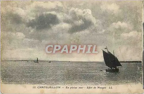 Cartes postales Chatelaillon en Pleine Mer Effet de Nuages Bateau
