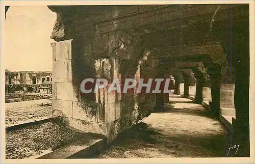 Ansichtskarte AK Nimes (Gard) Les Arenes Galerie Monumentale du Ier Etage