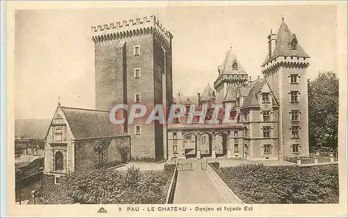 Ansichtskarte AK Pau Le Chateau Donjon et Facade Est