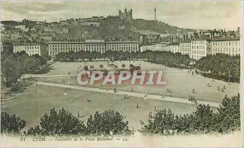 Ansichtskarte AK Lyon Ensemble de la Place Bellecour