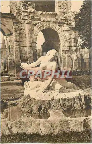 Cartes postales Arles Statue de Niobe