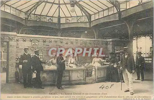 Cartes postales Vichy La Source Chomel et ses Donneuses d'Eau