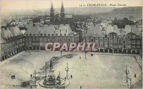 Cartes postales Charleville PLace Ducale