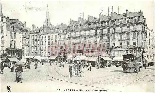 Cartes postales moderne Nantes Place du Commerce Tramway
