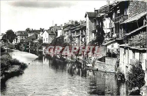 Cartes postales moderne Aurillac (Cantal) Le Cantal Touristique Vieilles Maisons sur la Jordanne