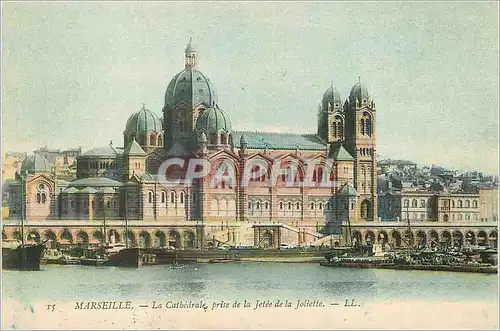 Ansichtskarte AK Marseille la Cathedrale Prise de la Jetee de la Joliette