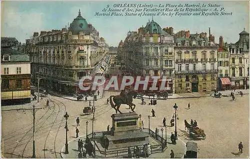 Cartes postales Orleans (Loiret) la Place du Martroi