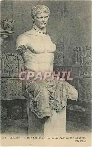 Cartes postales Arles Musee Lapidaire Statue de l'Empereur Auguste