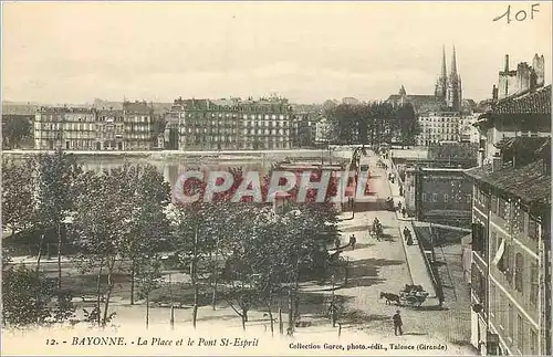 Ansichtskarte AK Bayonne La Place et le Pont St Esprit