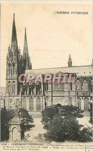 Cartes postales Clermont Ferrand L'Auvergne Pittoresque La Cathedrale vue sur la Place Royale