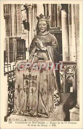 Ansichtskarte AK Cathedrale de Bourges Statue de la Ier Femme de Jean de Berry