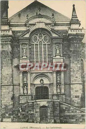 Cartes postales Laval (Mayenne) La Cathedrale