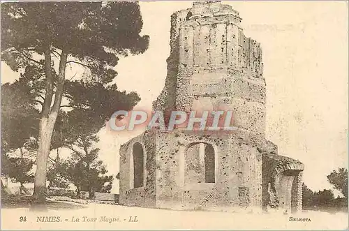 Cartes postales Nimes La Tour Magne