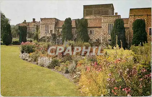 Cartes postales moderne The Gardens at Glyndebourne Festival Opera House