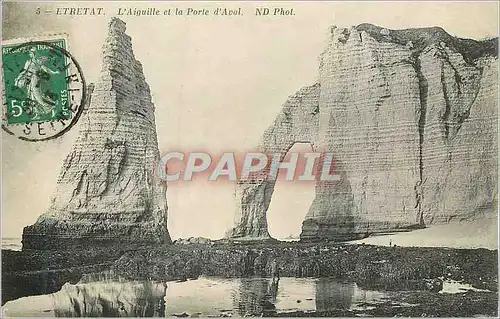 Cartes postales Etretat L'Aiguille et la Porte d'Aval