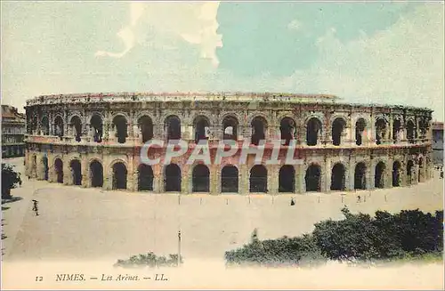 Cartes postales Nimes Les Arenes