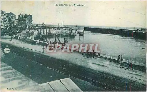 Cartes postales Le Treport Avant Port Bateaux