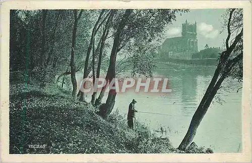 Ansichtskarte AK Mantes sur Seine (S et O) La Collegiale vue de l'Isle aux Dames Peche Pecheur