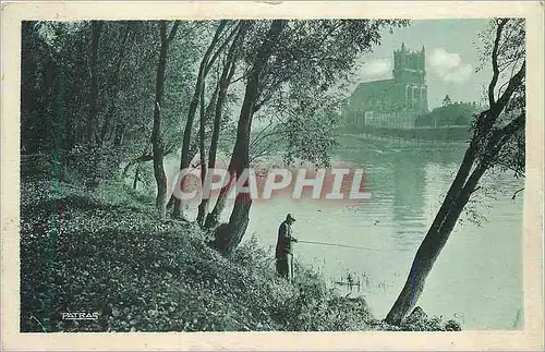 Cartes postales Mantes sur Seine (S et O) La Collegiale vue de l'Isle aux Dames Peche Pecheur
