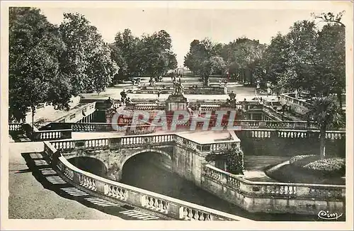 Cartes postales moderne Nimes (Gard) Jardins de la fontaine