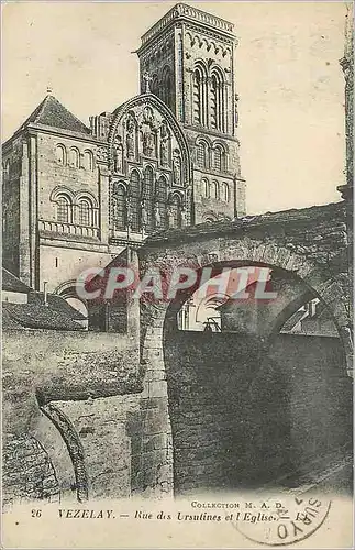 Cartes postales Vezelay Rue des Ursulines et l'Eglise